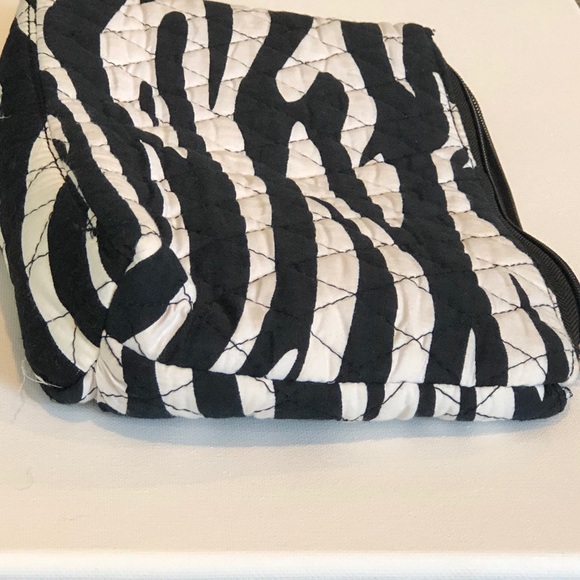 Zebra bag (Makeup Holder, clutch, or more!) - Picture 2 of 3